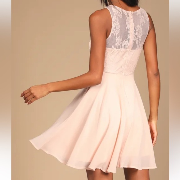 Dress - Picture 3 of 4